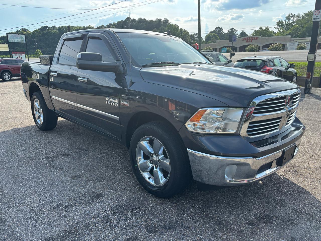 RAM 1500 4WD Crew Cab 140.5" Big Horn 2015