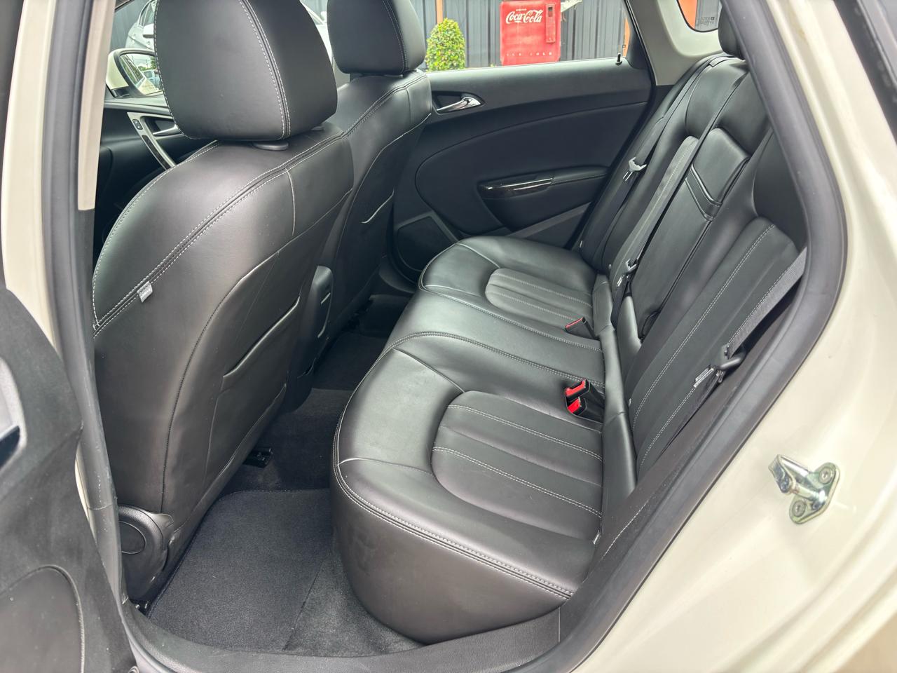 Buick Verano 4dr Sdn Leather Group 2016