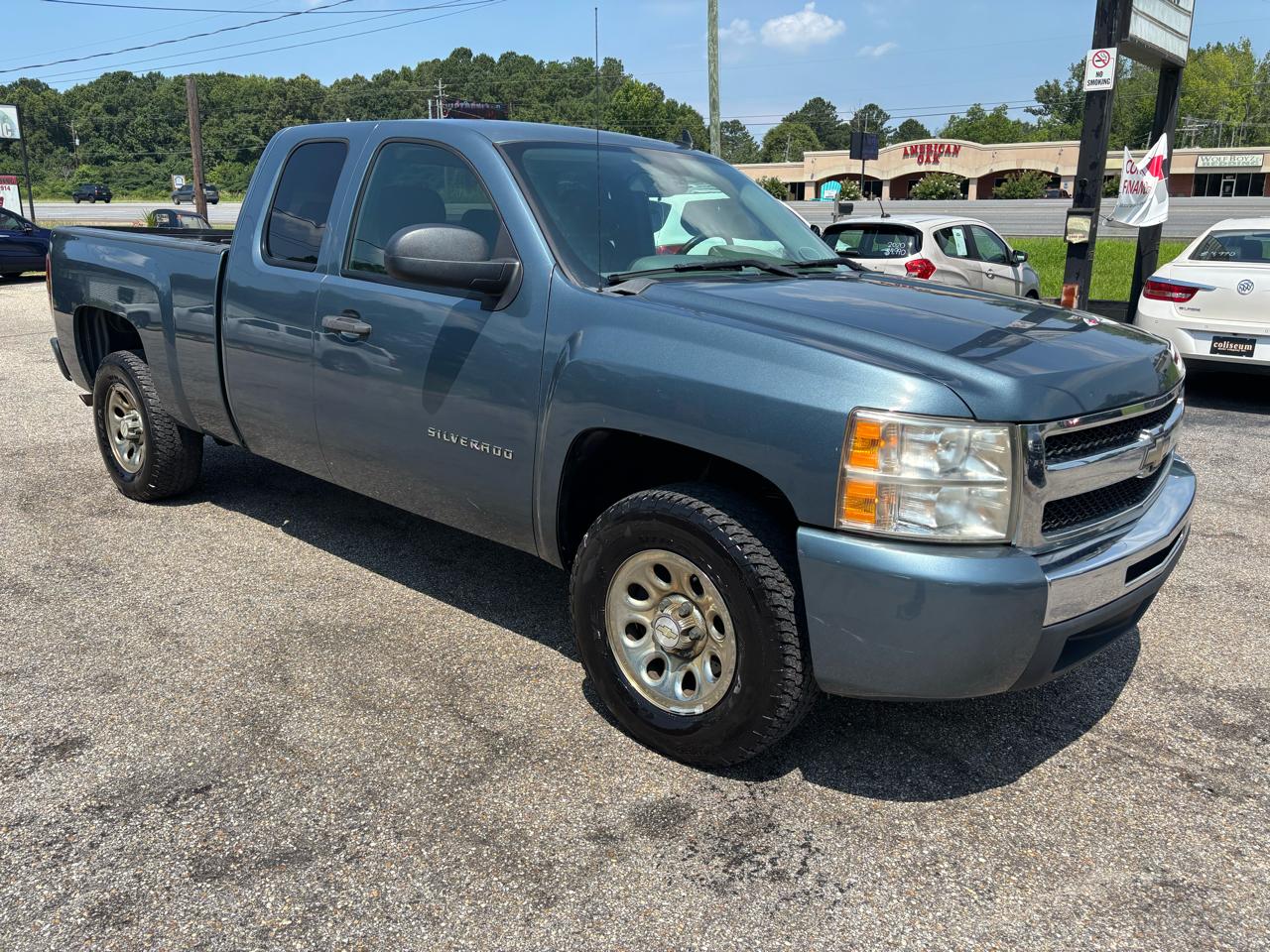 Chevrolet Silverado 1500 2WD Ext Cab 143.5" LS 2011