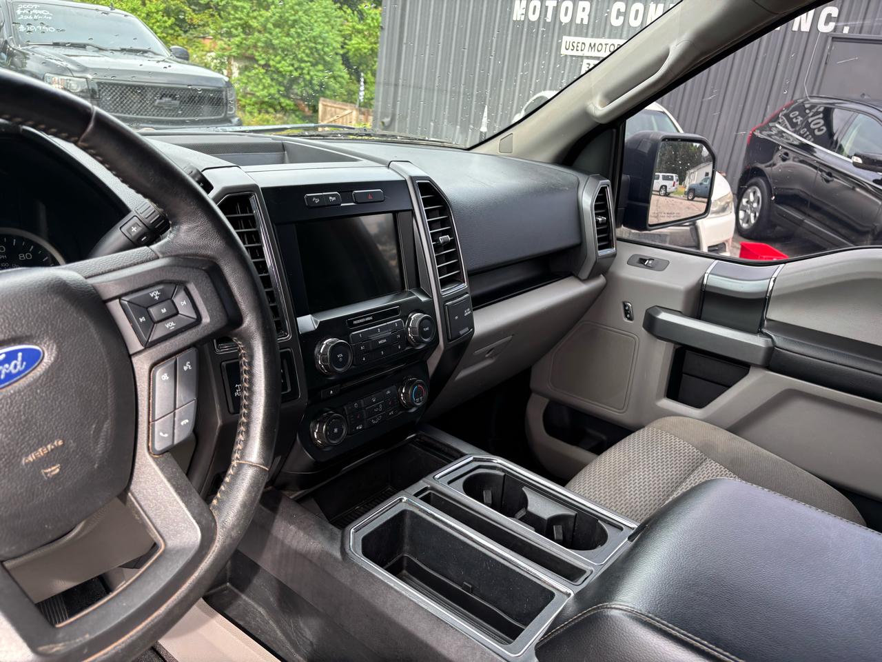 Ford F-150 Platinum 4WD SuperCrew 5.5' Box 2017