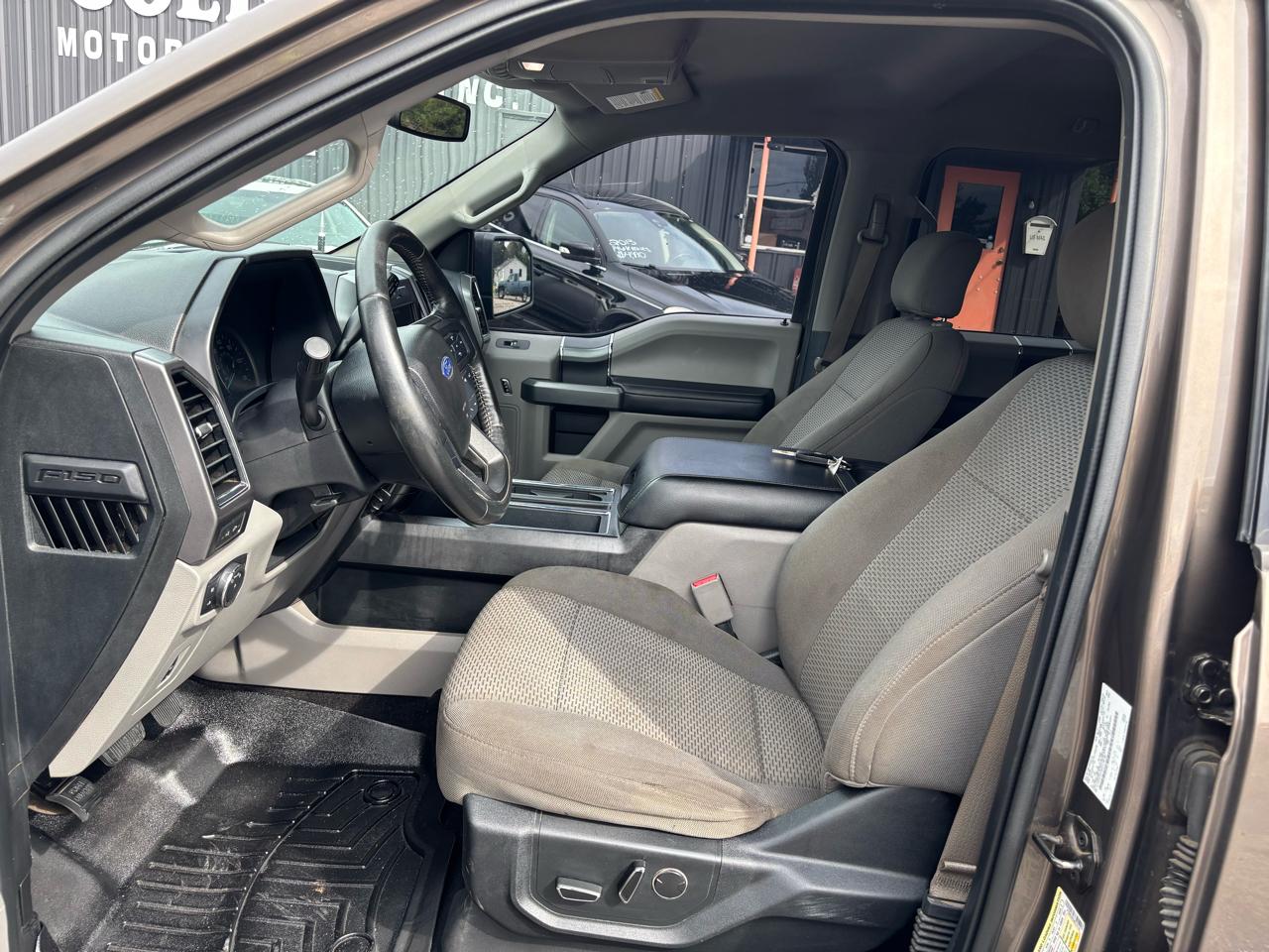Ford F-150 Platinum 4WD SuperCrew 5.5' Box 2017