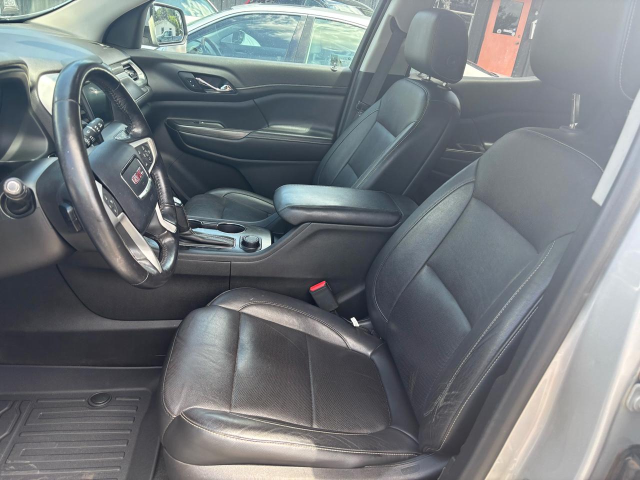 GMC Acadia FWD 4dr SLT w/SLT-1 2019
