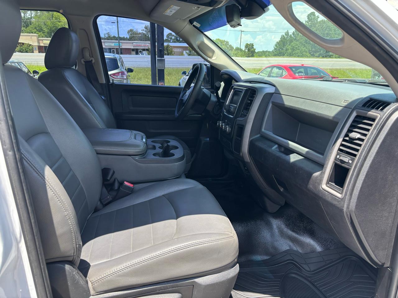 RAM 1500 4WD Quad Cab 140.5" Tradesman 2013