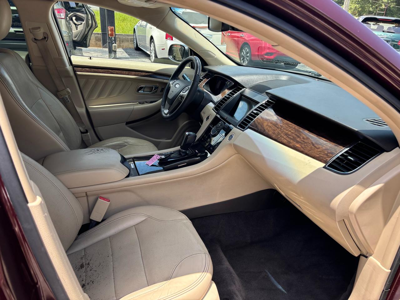 Ford Taurus Limited FWD 2018