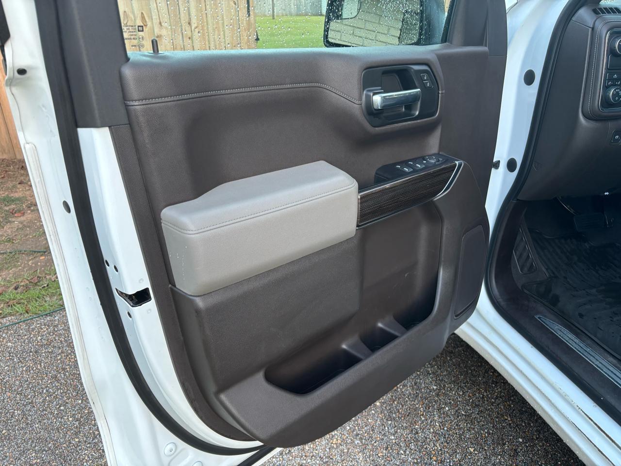 Chevrolet Silverado 1500 2WD Crew Cab 147" LT 2020