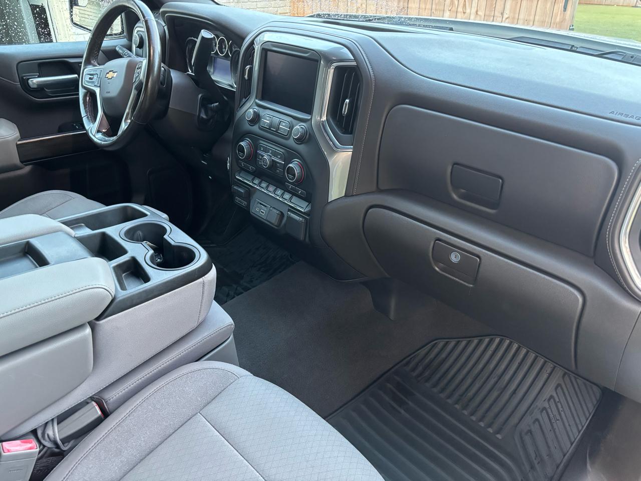 Chevrolet Silverado 1500 2WD Crew Cab 147" LT 2020