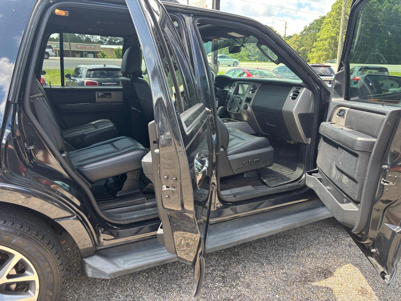 Ford Expedition 2WD 4dr King Ranch 2015