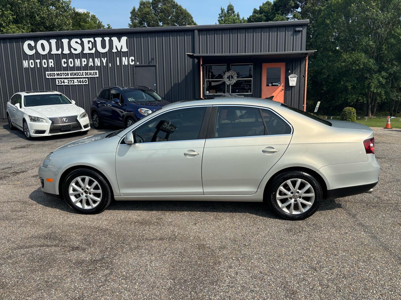 Volkswagen Jetta Sedan 4dr Auto Limited PZEV 2010