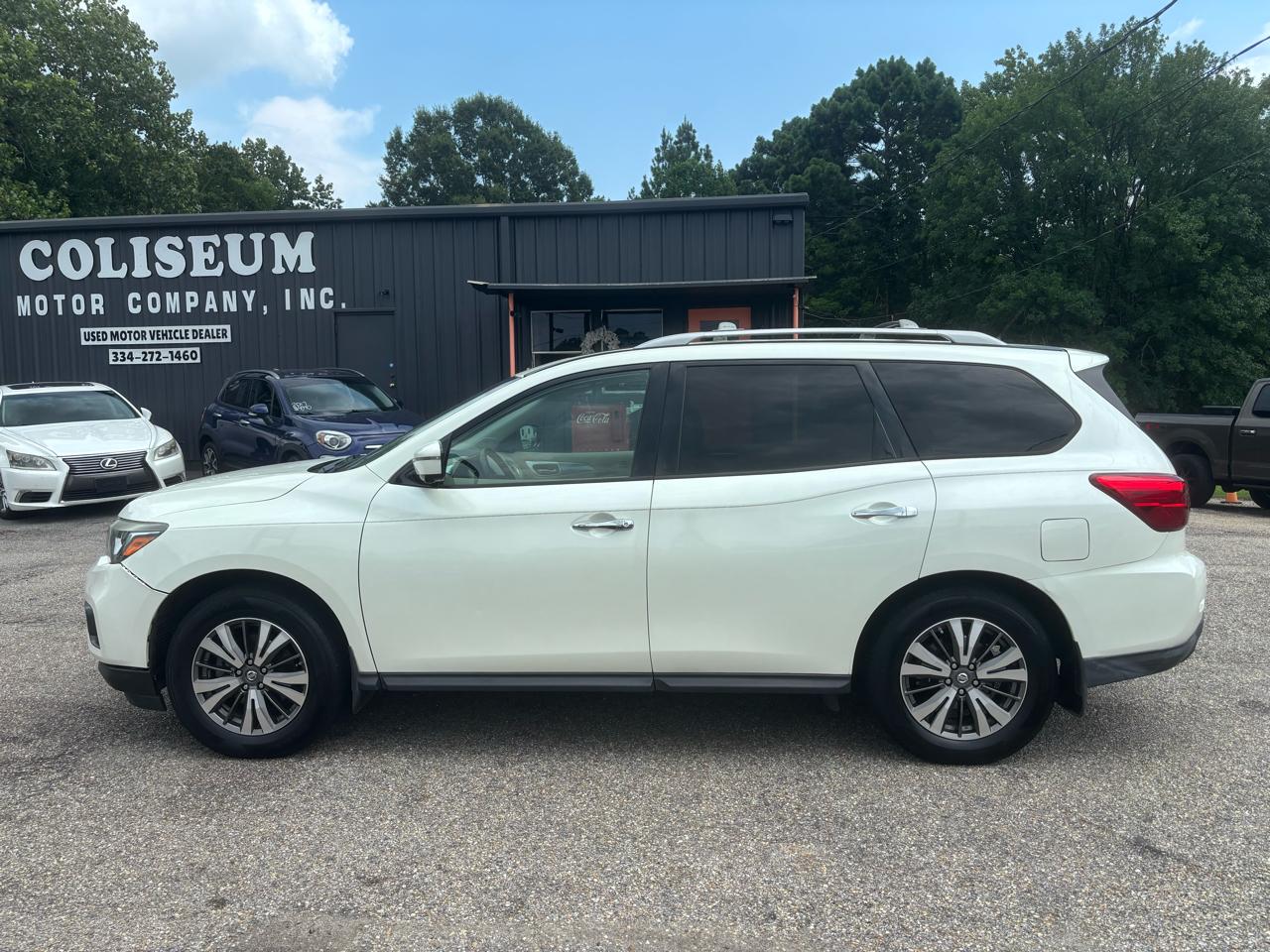 Nissan Pathfinder FWD SL 2017