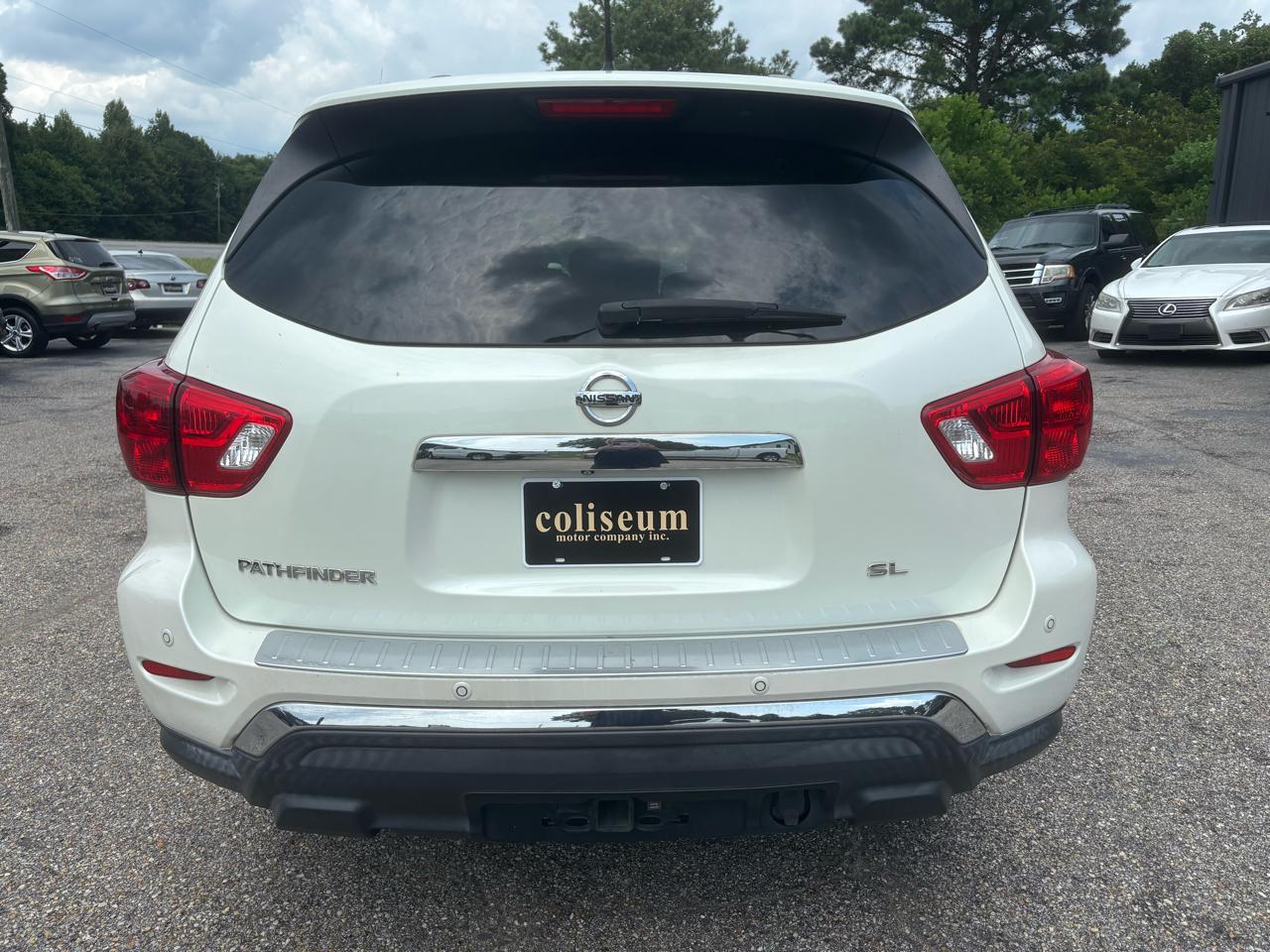 Nissan Pathfinder FWD SL 2017