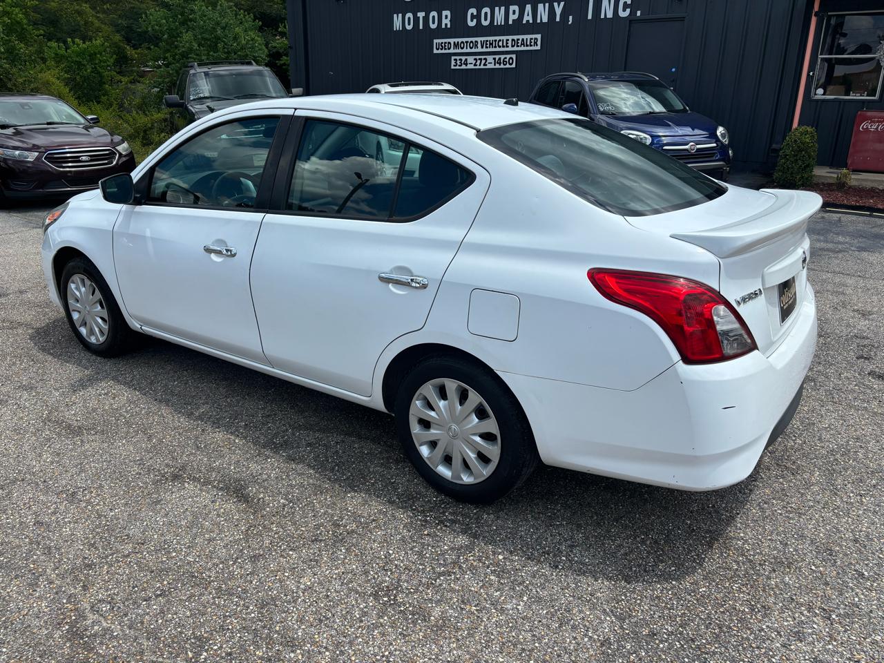 Nissan Versa Sedan SV CVT 2019