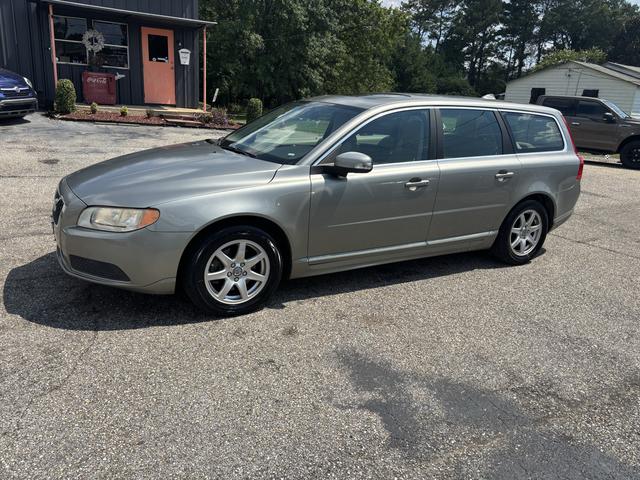 Brown (Beige) 2008 Volvo V70 Wagon Front-Wheel Drive