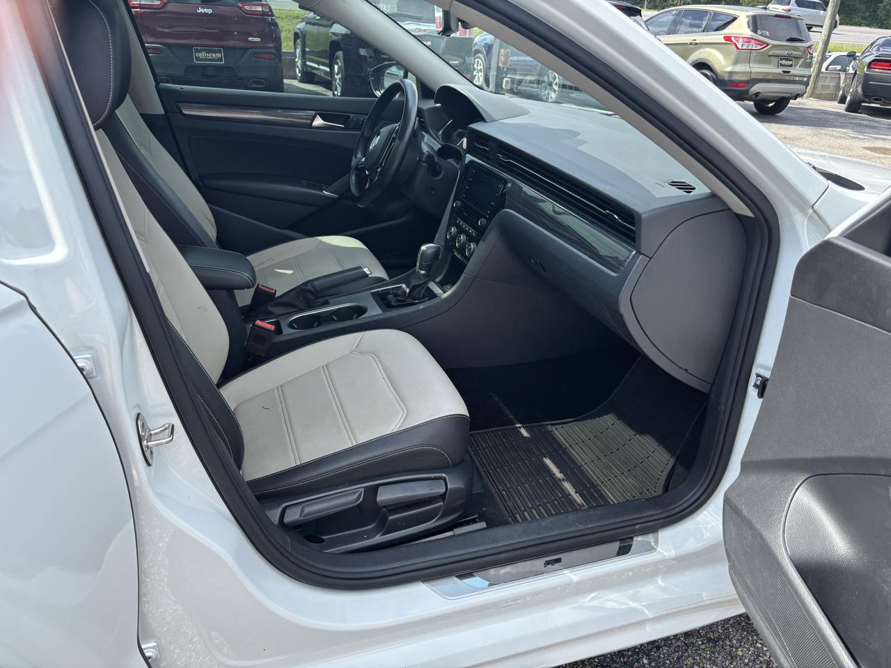 Volkswagen Passat 2.0T R-Line Auto 2020