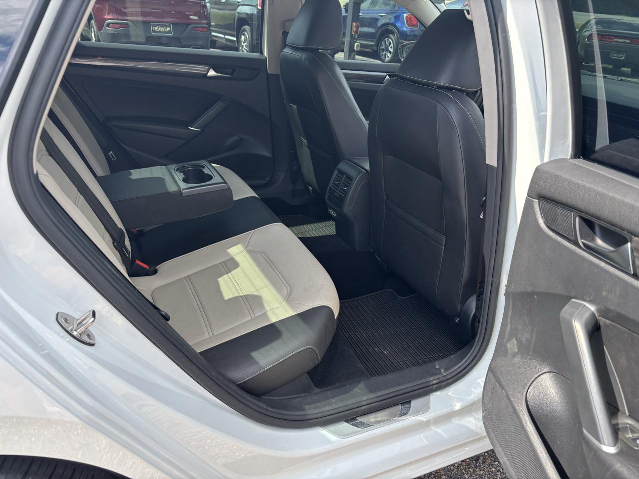 Volkswagen Passat 2.0T R-Line Auto 2020