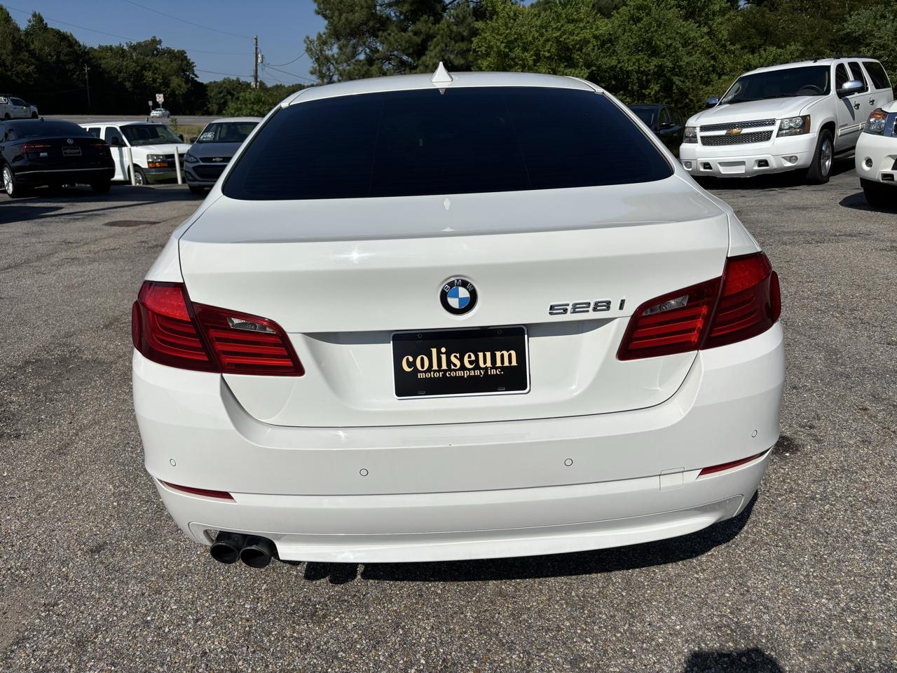 BMW 5 Series 4dr Sdn 528i RWD 2012