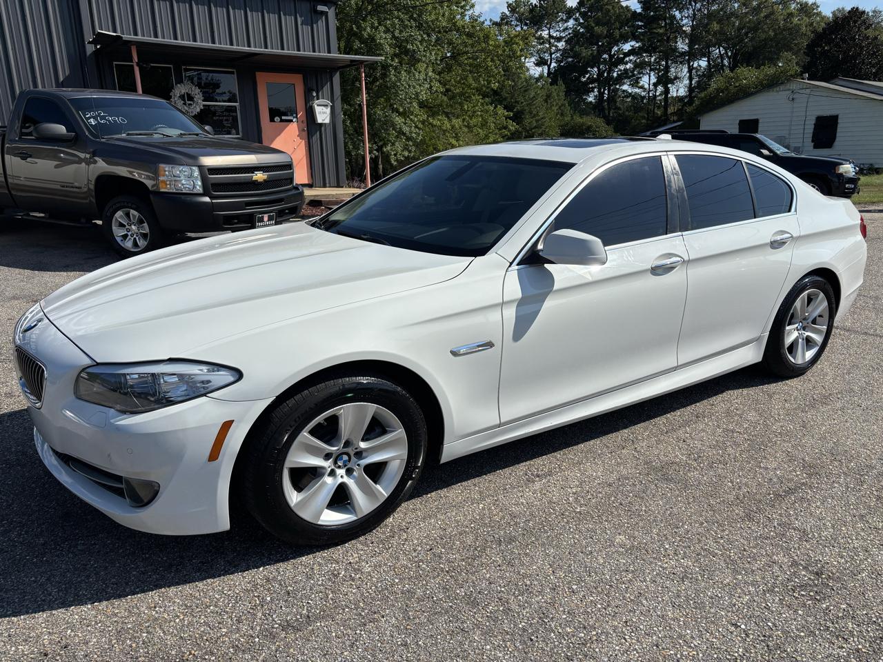 BMW 5 Series 4dr Sdn 528i RWD 2012