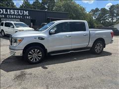2017 Nissan Titan 