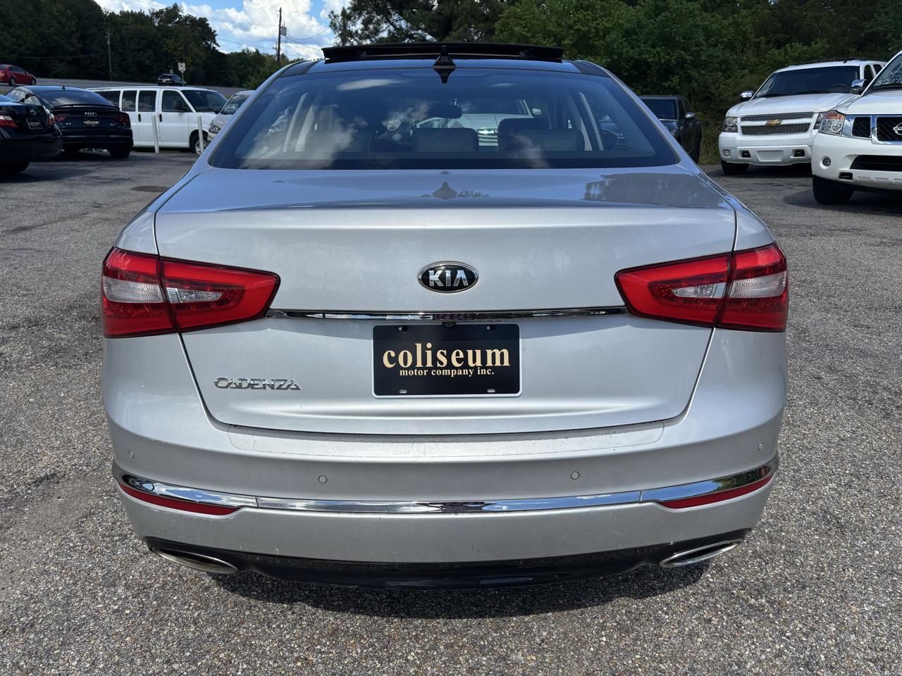 Kia Cadenza 4dr Sdn Premium 2016