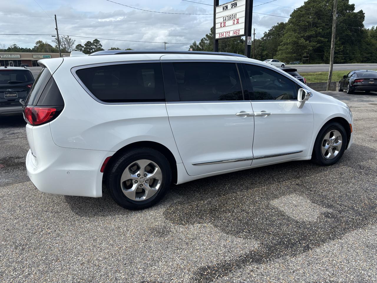 Chrysler Pacifica Hybrid Limited FWD 2018