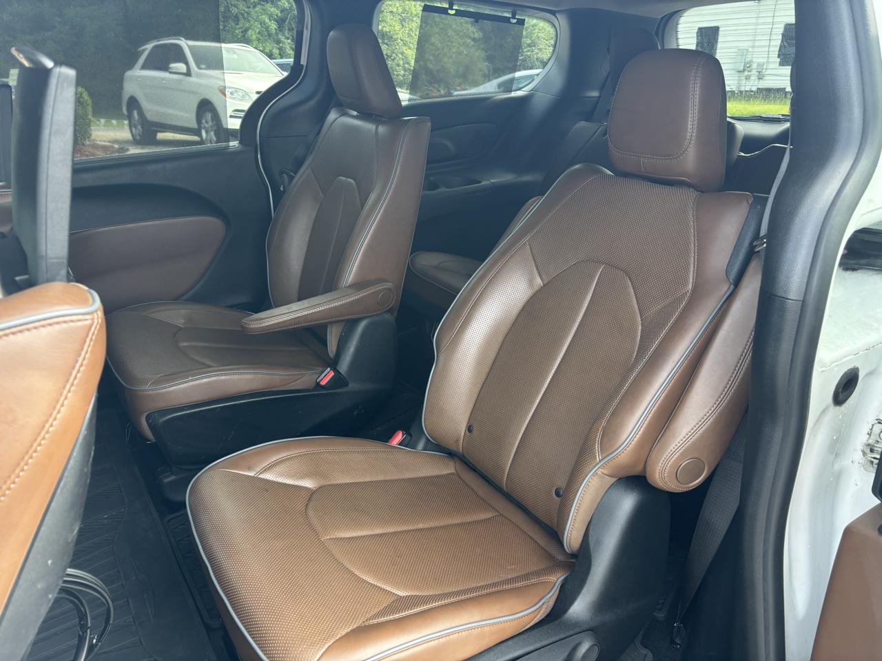 Chrysler Pacifica Hybrid Limited FWD 2018