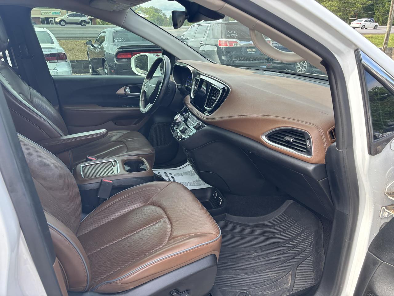 Chrysler Pacifica Hybrid Limited FWD 2018
