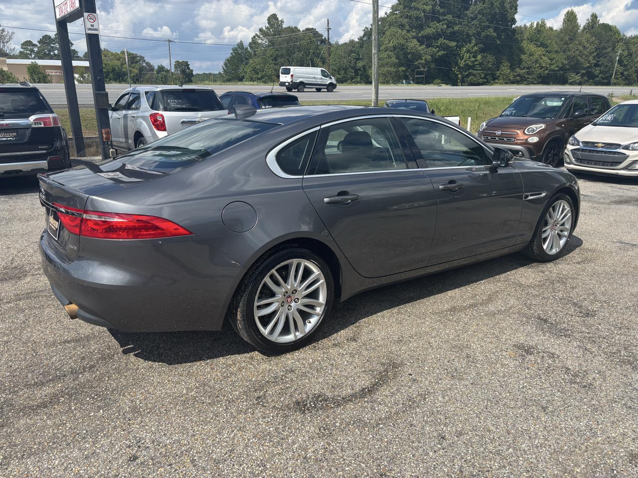 Jaguar XF Sedan 30t Prestige RWD 2018