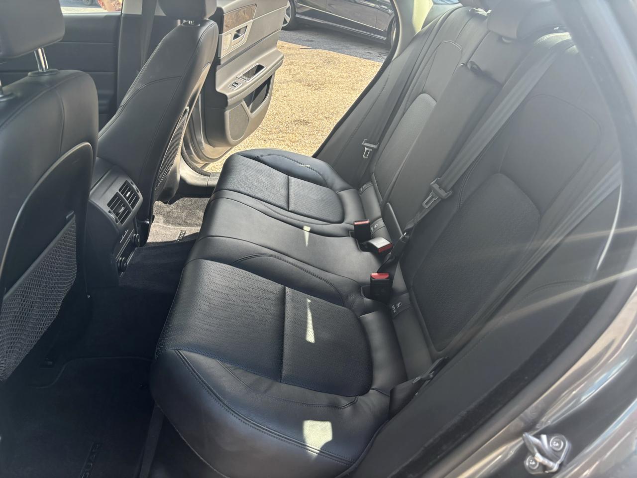 Jaguar XF Sedan 30t Prestige RWD 2018