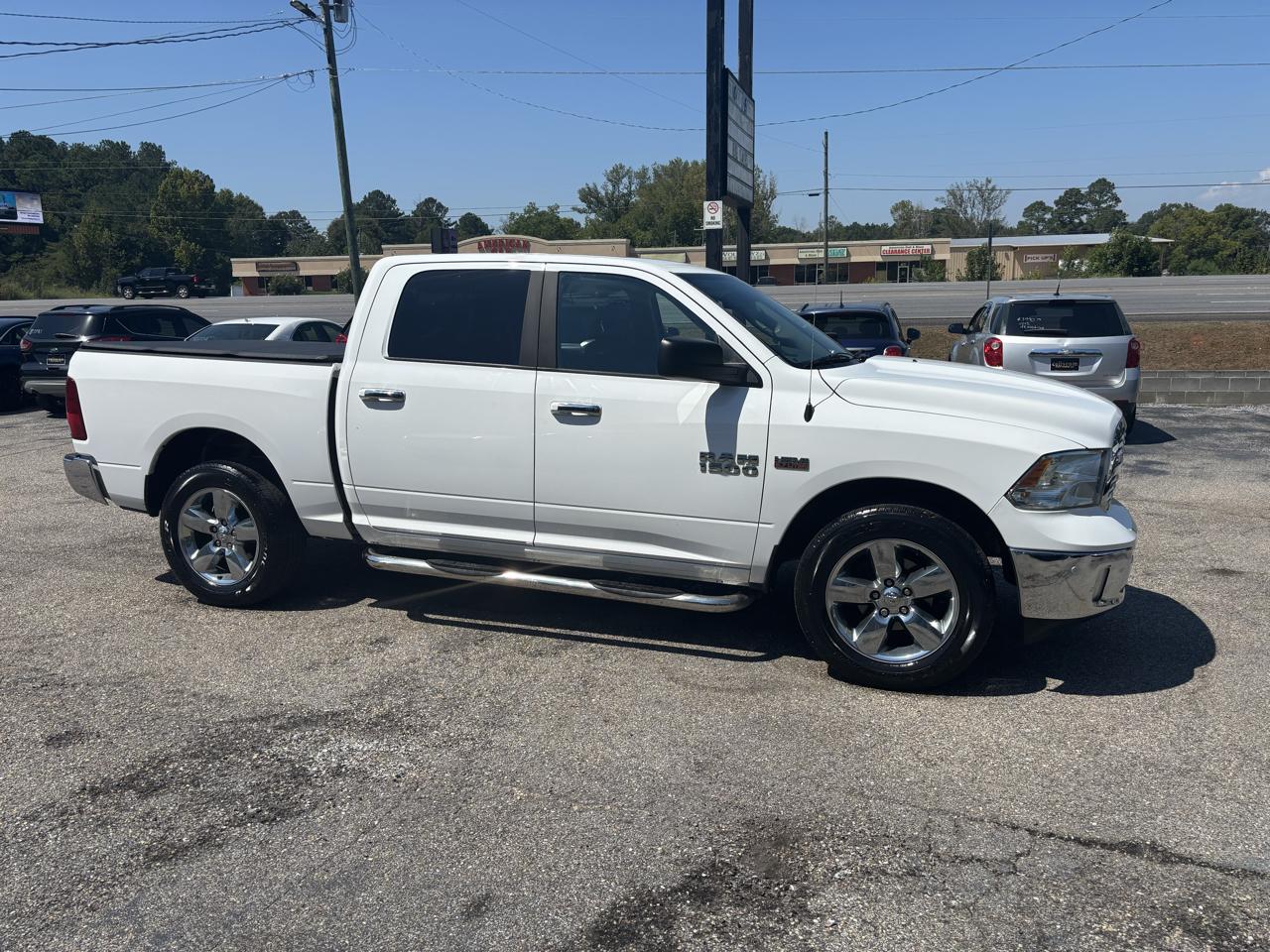 RAM 1500 4WD Crew Cab 140.5" Big Horn 2015