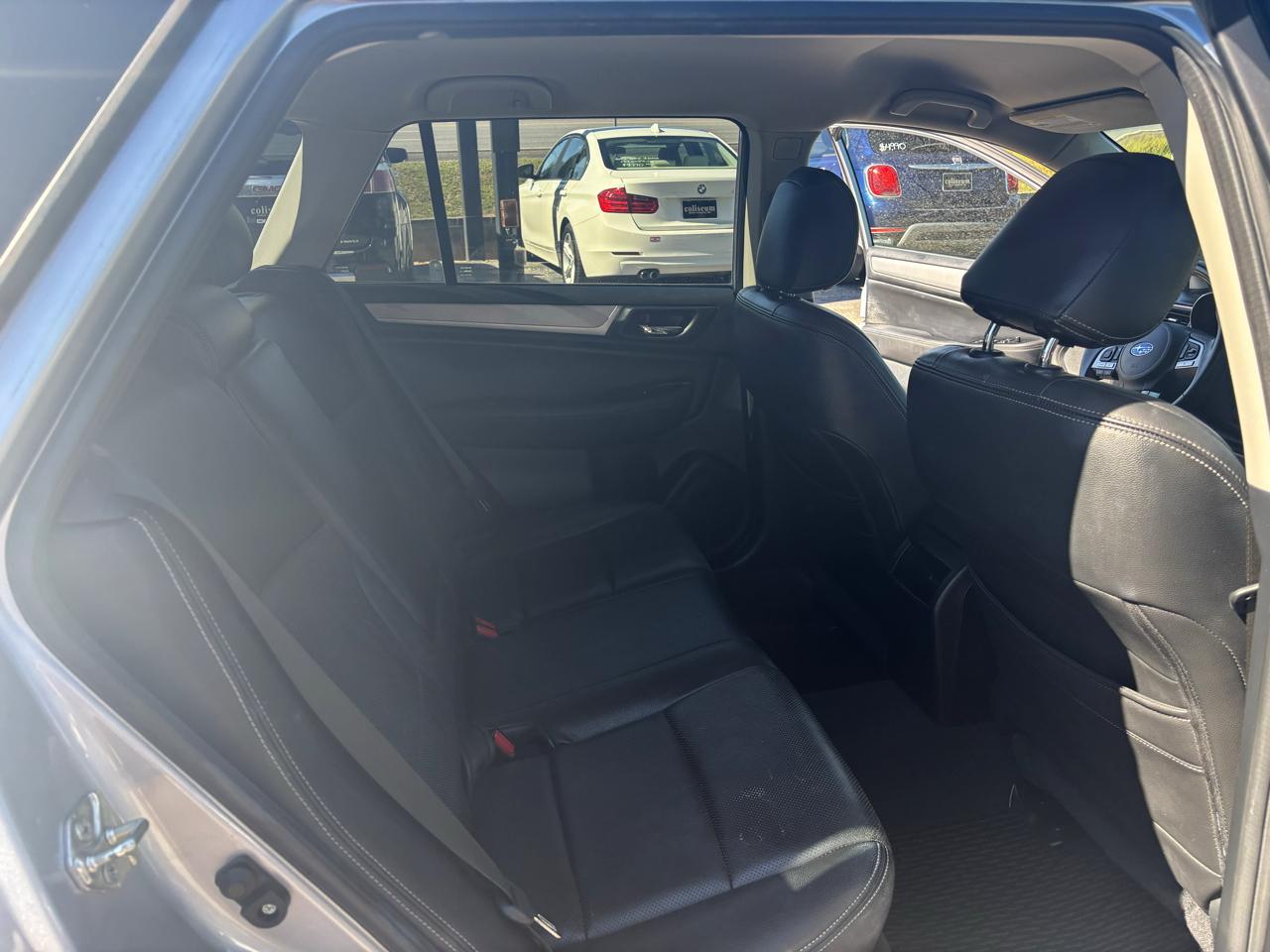 Subaru Outback 4dr Wgn 2.5i Premium 2015