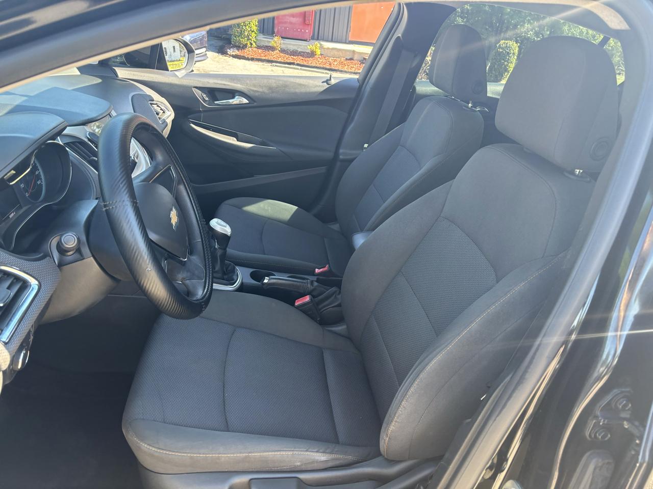 Chevrolet Cruze 4dr Sdn 1.4L LS w/1SA 2018