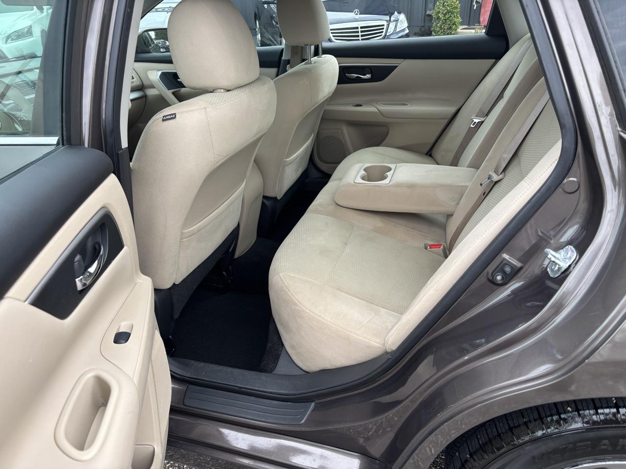 Nissan Altima 4dr Sdn I4 2.5 S 2015