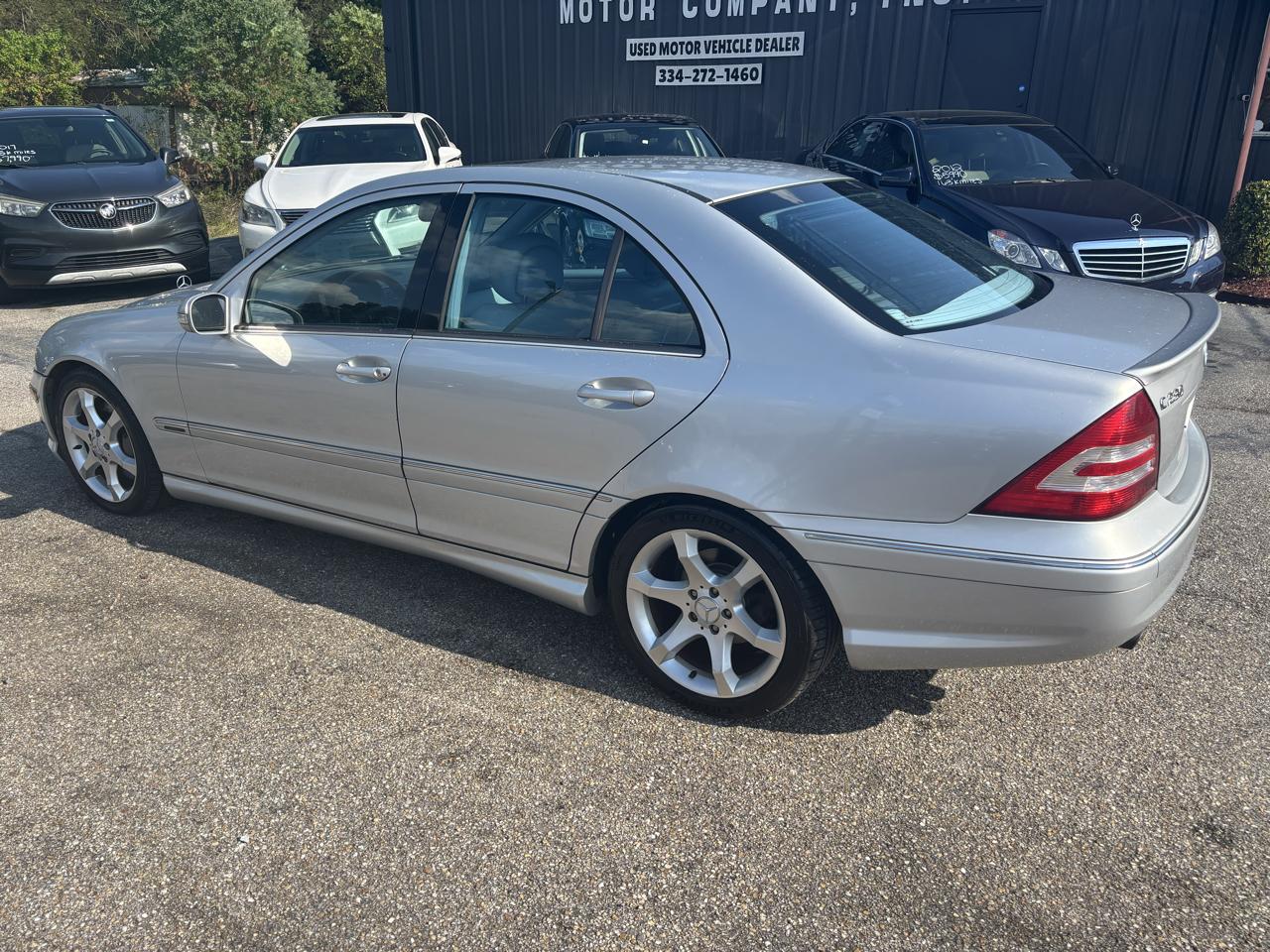 Mercedes-Benz C-Class 4dr Sdn 2.5L Sport RWD 2007