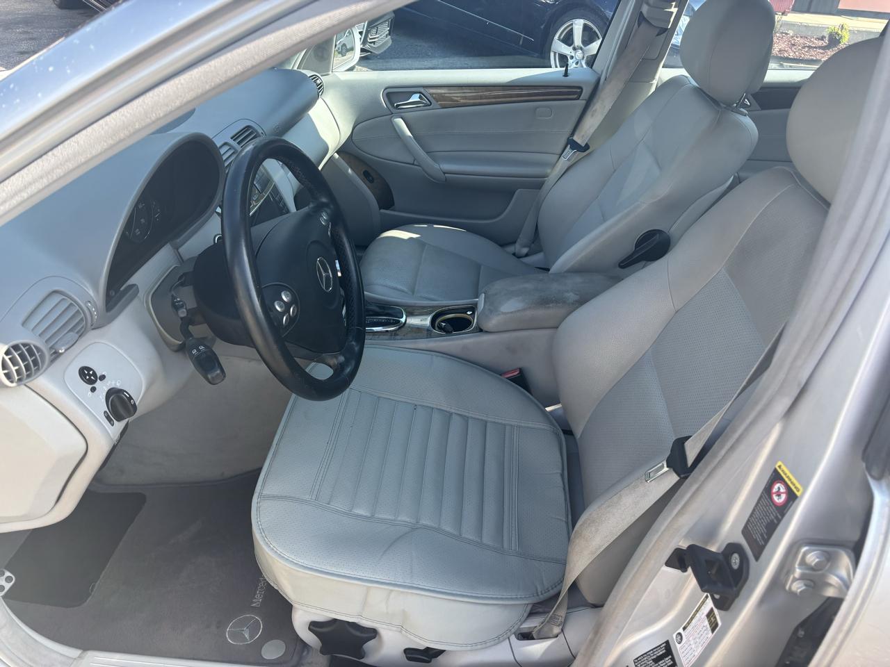 Mercedes-Benz C-Class 4dr Sdn 2.5L Sport RWD 2007