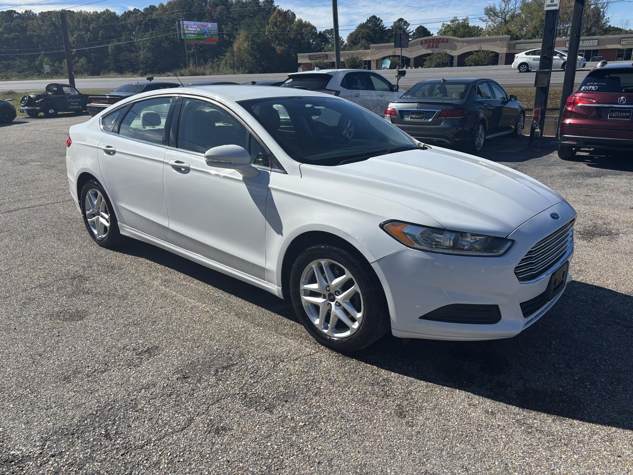 Ford Fusion 4dr Sdn SE FWD 2016