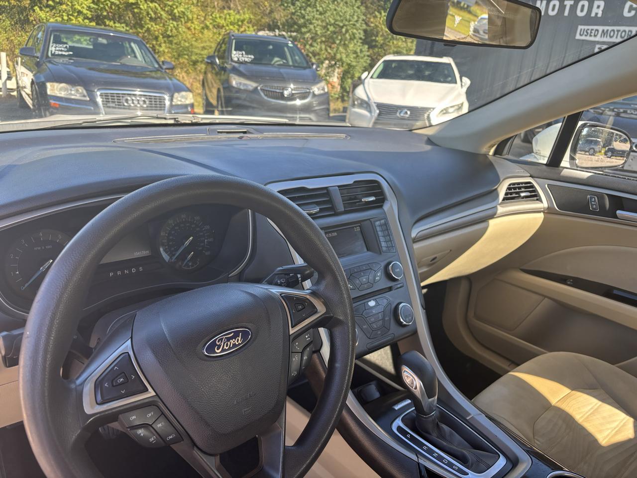 Ford Fusion 4dr Sdn SE FWD 2016