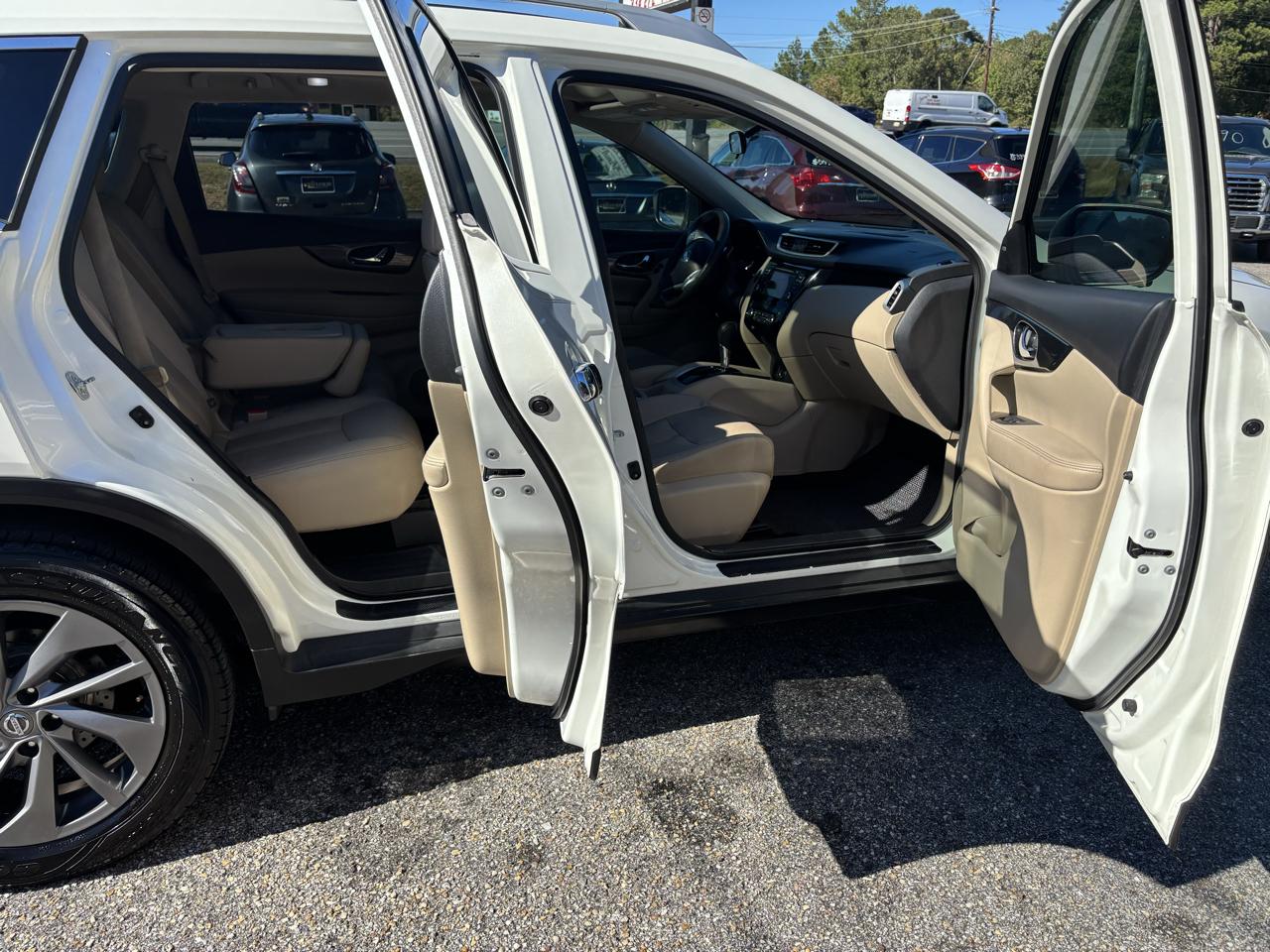 Nissan Rogue FWD 4dr SL 2016