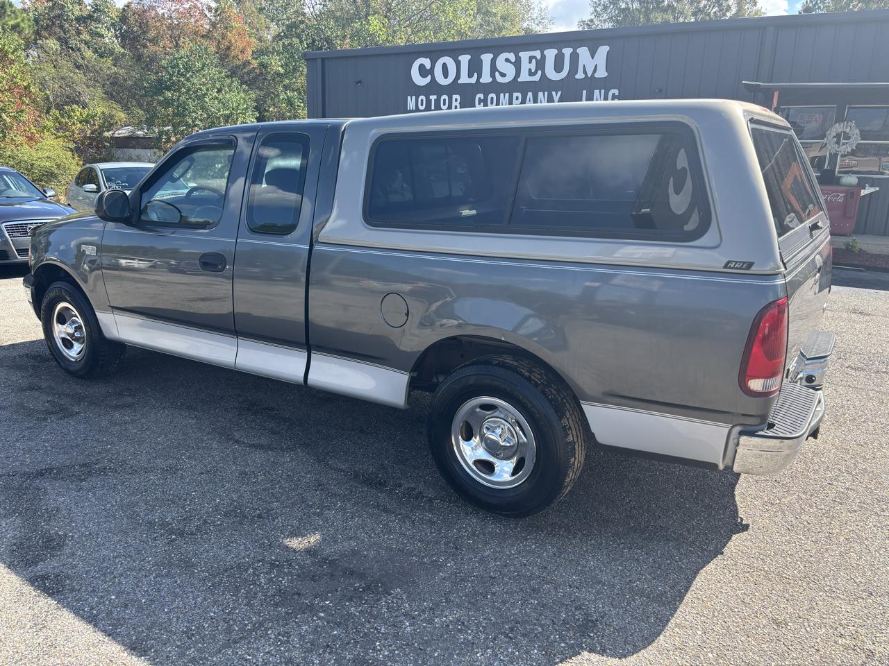 Ford F-150 Supercab 139" XLT 2002