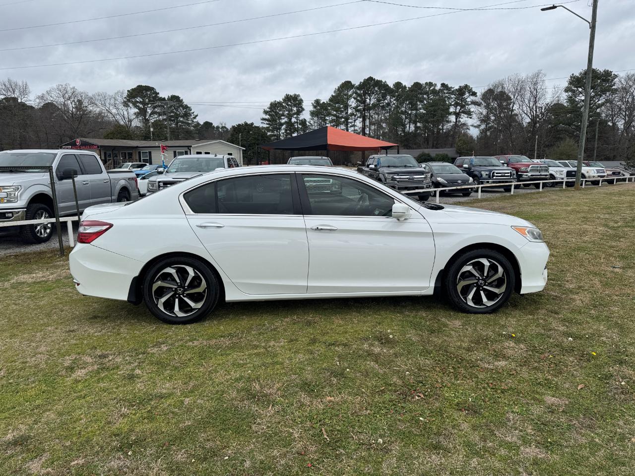 Honda Accord Sedan 4dr I4 CVT EX-L w/Navi & Honda Sensing 2016
