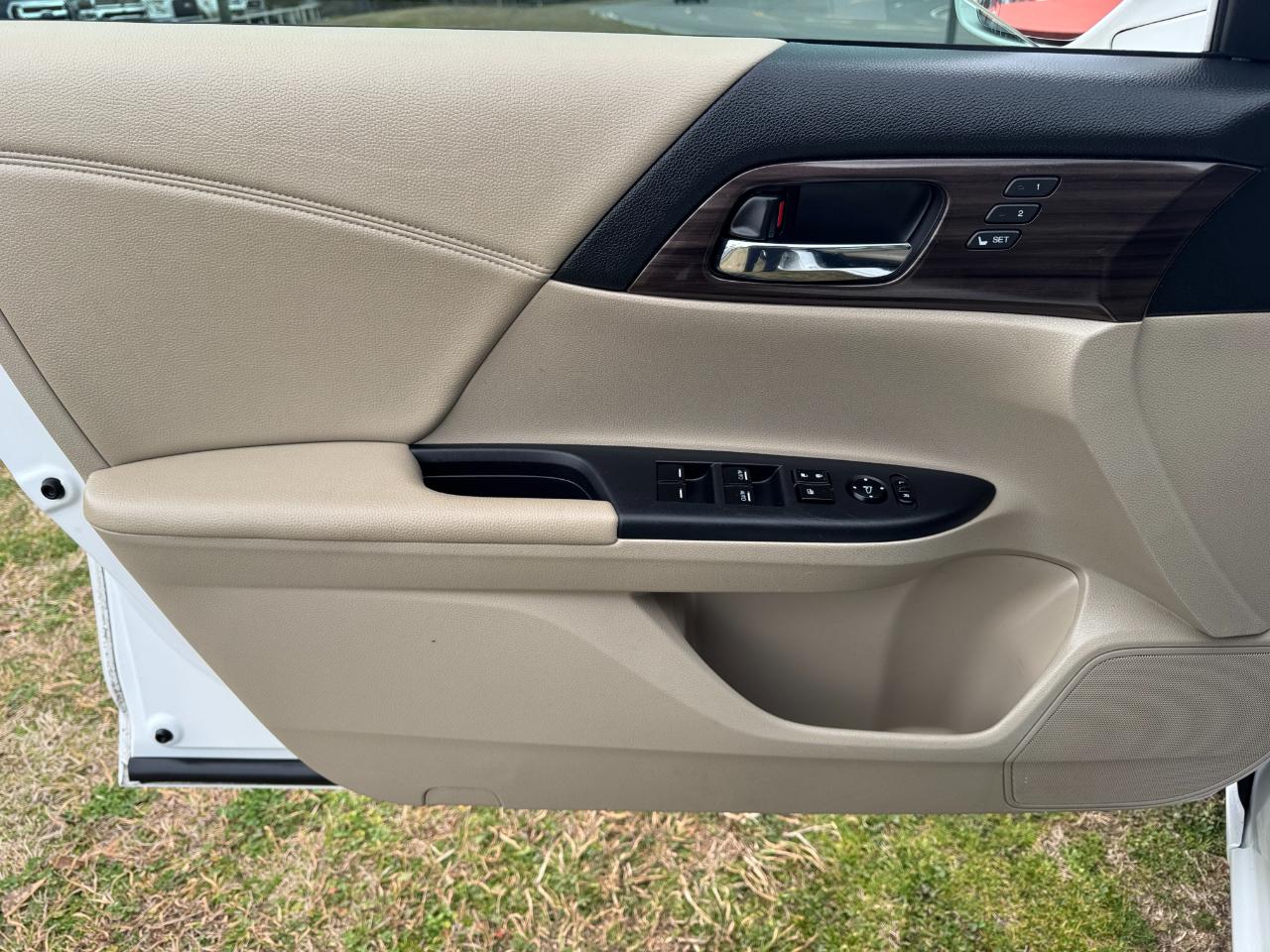 Honda Accord Sedan 4dr I4 CVT EX-L w/Navi & Honda Sensing 2016