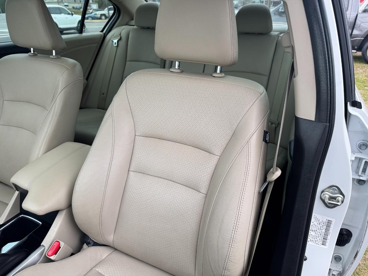 Honda Accord Sedan 4dr I4 CVT EX-L w/Navi & Honda Sensing 2016