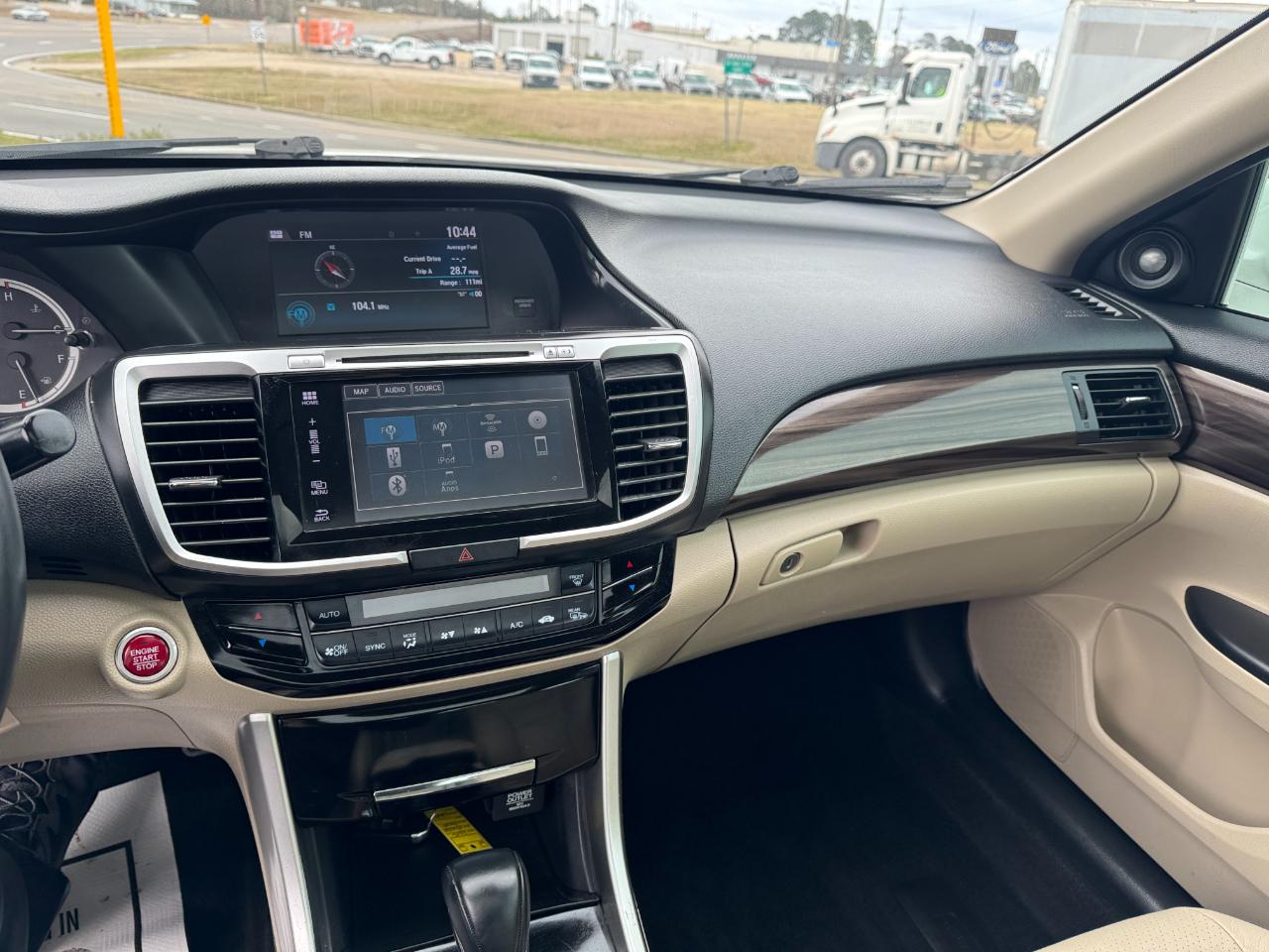 Honda Accord Sedan 4dr I4 CVT EX-L w/Navi & Honda Sensing 2016