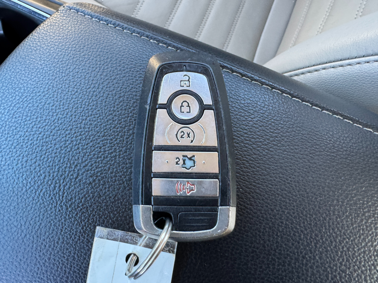 Ford Fusion SE FWD 2017 Ford Fusion SE FWD 2017