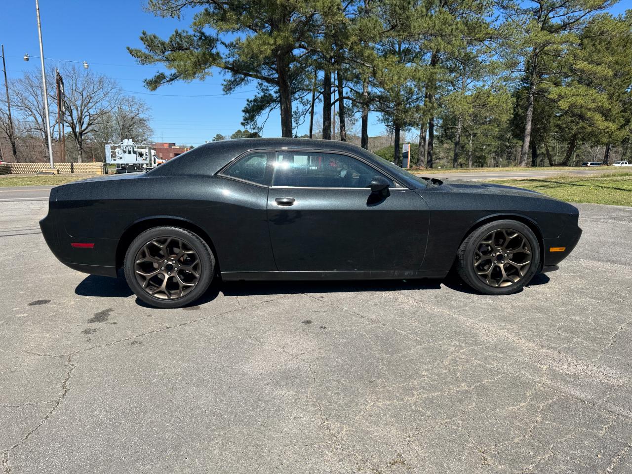 Dodge Challenger 2dr Cpe 2011