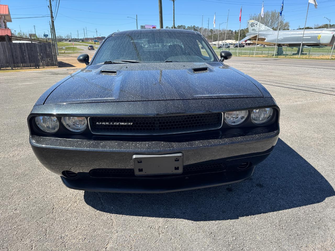 Dodge Challenger 2dr Cpe 2011