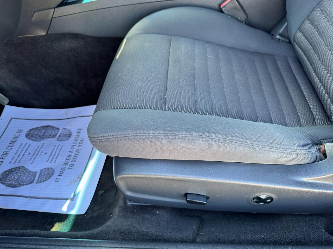 Dodge Challenger 2dr Cpe 2011