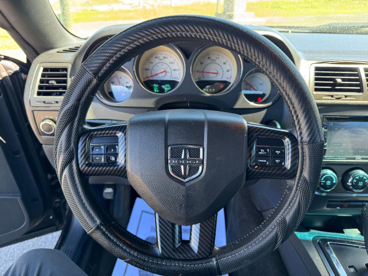 Dodge Challenger 2dr Cpe 2011