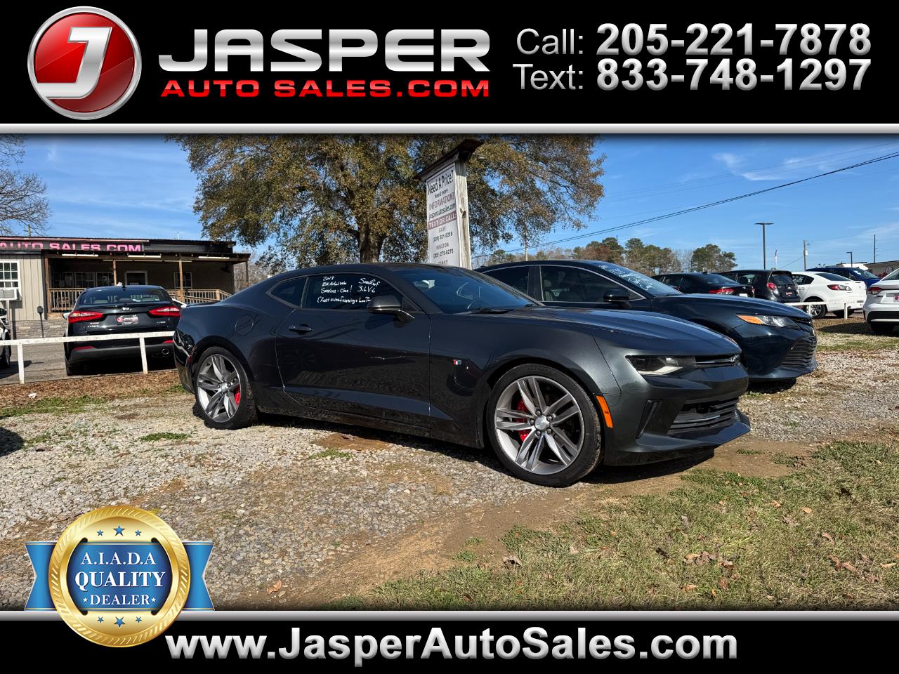 2018 Chevrolet Camaro 2dr Cpe 1LT