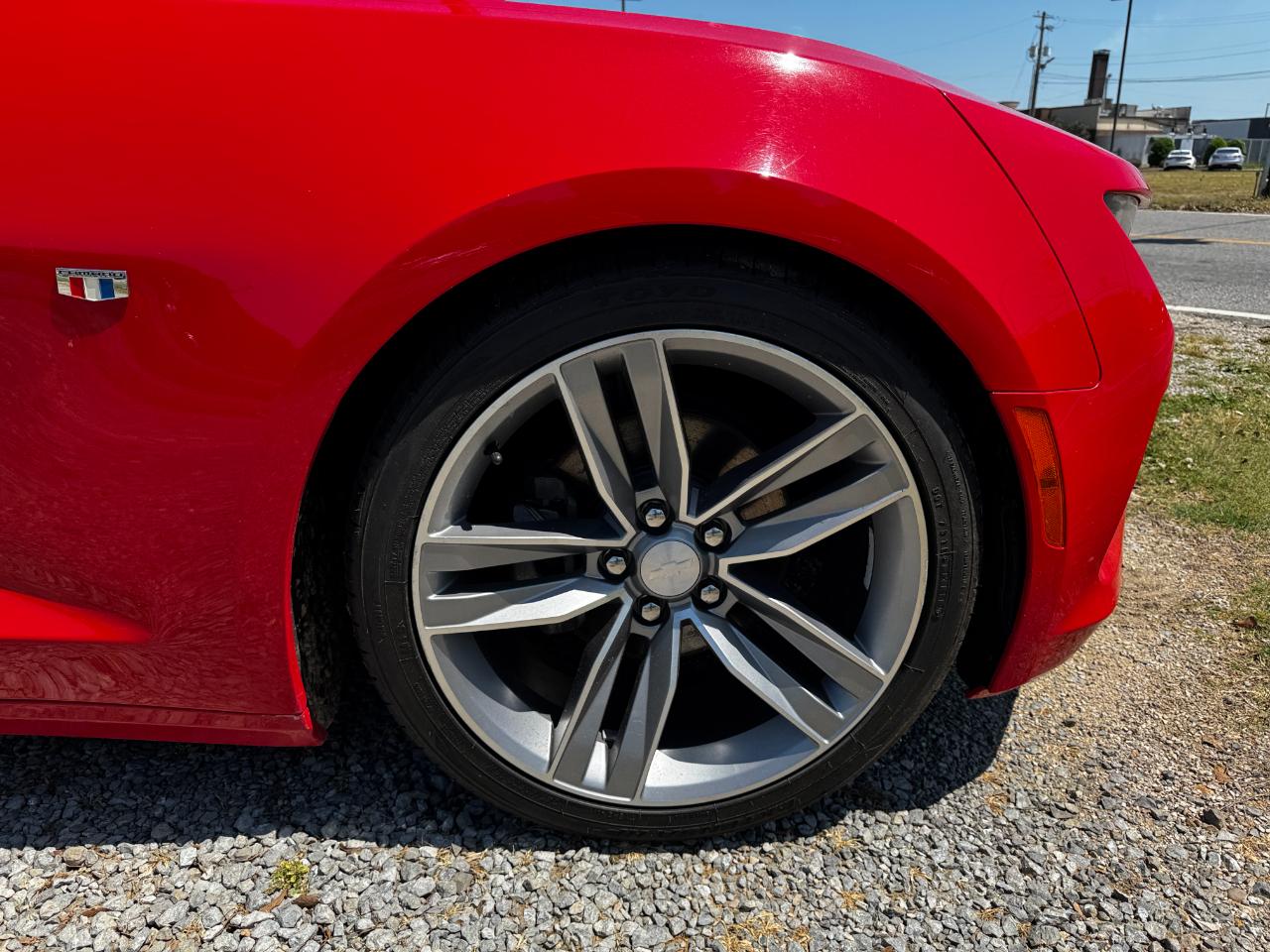 Chevrolet Camaro 2dr Cpe 1LT 2017