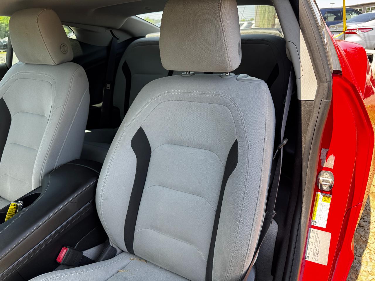 Chevrolet Camaro 2dr Cpe 1LT 2017