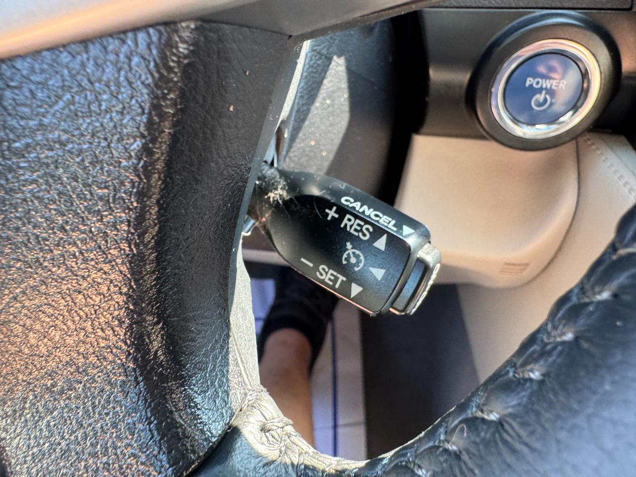 Toyota Camry Hybrid 4dr Sdn XLE (Natl) 2014